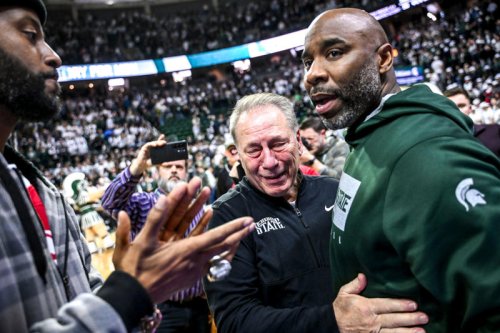 Suns boost Michigan State ties, add Mateen Cleaves as player development coach