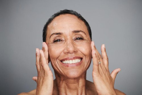 Top 5+ Ways to Tell If You're Aging Gracefully, According to Experts