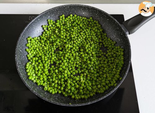 Pea gnocchi without eggs: ready in no time!