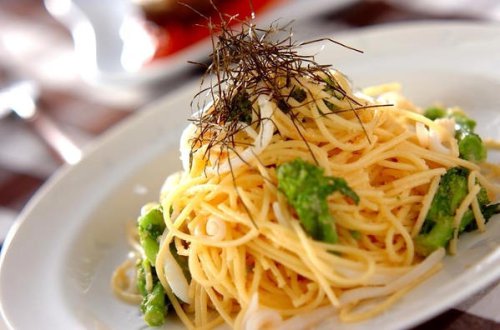 「イカの明太春パスタ」の作り方~心も弾む、春パスタ特集~