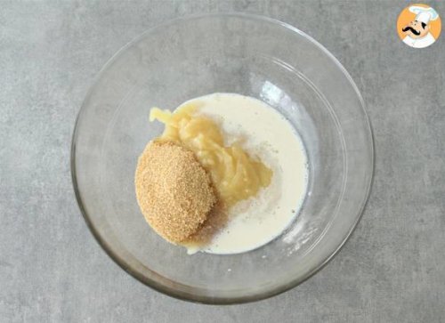 Soy yogurt and applesauce cake (vegan and gluten-free)