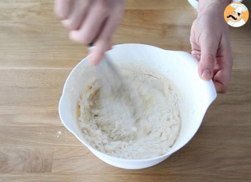 Easy recipe for plain, fluffy madeleines