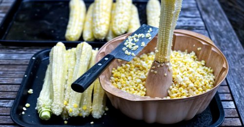 Top 17+ Food and Cooking Hacks to Improve Your Kitchen Game
