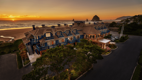 Travel + Leisure names Oregon hotel with &lsquo;stunning&rsquo; views best resort in the west