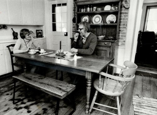 Furniture that has disappeared in the modern era