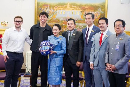 Alex Albon reveals F1 Thailand Grand Prix plans