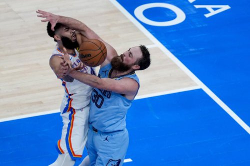 Pacers trade pick for center to help fill hole left by Myles Turner