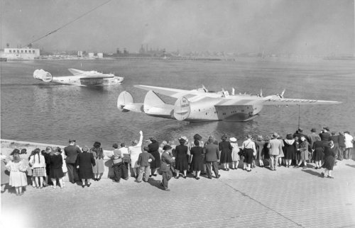 Retro Photos Show The Incredible History Of Air Travel