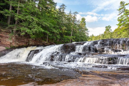 Michigan lays claim to oldest rocks in US. Where you can find 3.6 billion-year-old stone