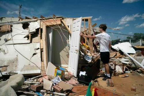 'Trail of destruction' as tornadoes, storms in 3 states kill at least 32: Live updates