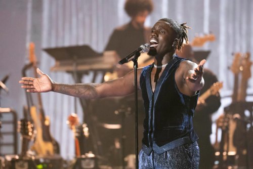 'American Idol' winner Jamal Roberts turns down key to Mississippi town after threats