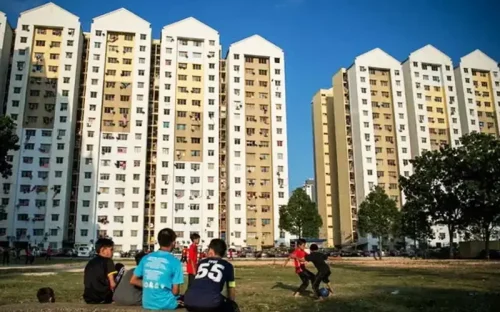 Heat waves and affordable housing: which way forward?