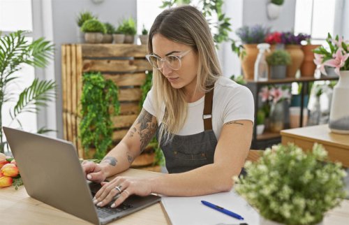 Top 21+ unusual ways to make money from your garden