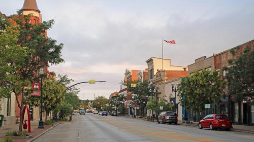 Just Outside Of Columbus Is Ohio's Unsung Getaway With Walkable Streets, Vintage Finds, And Midwest Charm