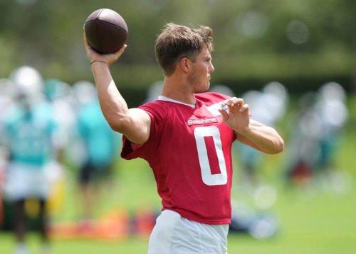 Zach Wilson dealing with &lsquo;late&rsquo; issue he&rsquo;s never had to before with Dolphins