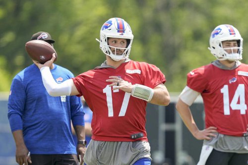 2025 NFL offseason workouts, in photos