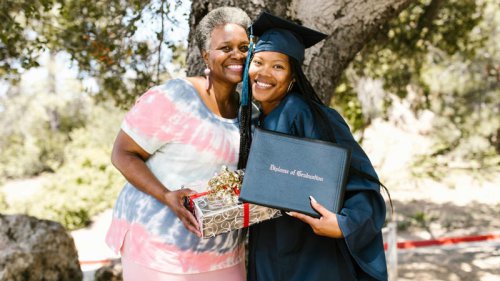 Top 10+ Terrible Graduation Gifts Your New Grad Won't Love &amp; 10 They'll Be Excited For