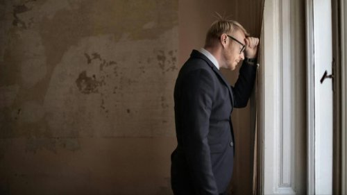 Top 10+ Signs You Should Quit Your Job &amp; 10 That Say It's Not The Right Time