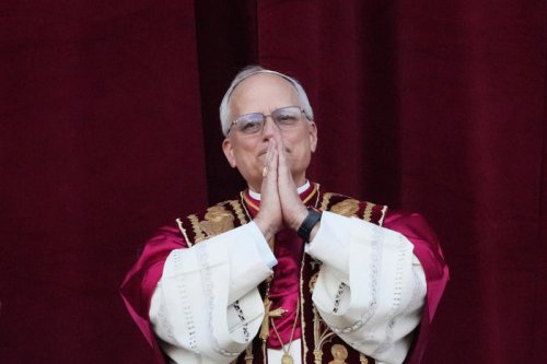 Pope Leo&rsquo;s changes to the papal wardrobe considered a &lsquo;return to form&rsquo;