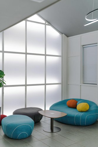 The Best Window Treatments for Small Spaces
