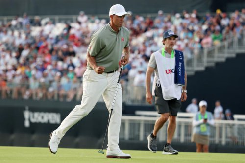 Scott on for drought-breaking major win after lighting up US Open