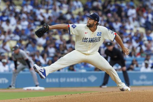Clayton Kershaw tosses a gem, Shohei Ohtani homers twice in Dodgers' win over Giants