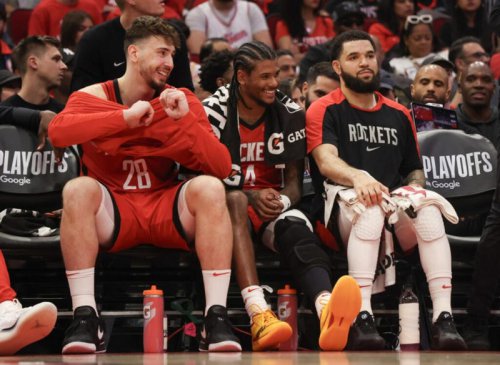 Rockets&rsquo; Steven Adams Deal Opens Door for Another Vet Return
