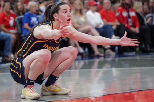 Indiana Fever start fight club to defend Caitlin Clark
