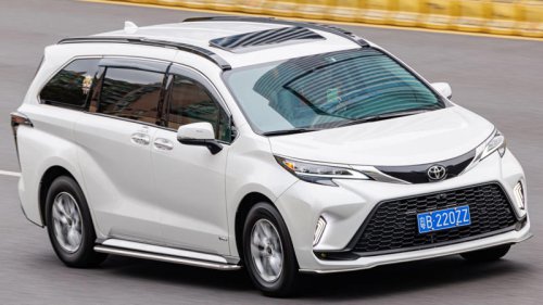 Hop In, Kids: The 20 Best Cars For Large Families