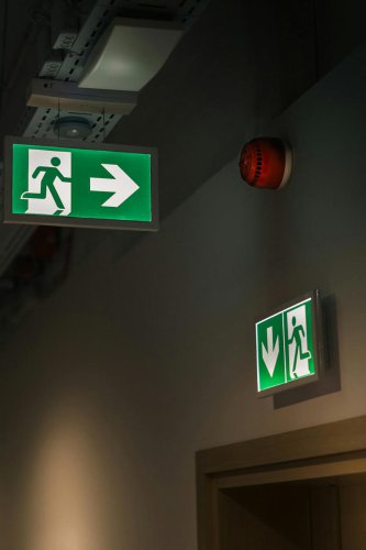 Top 7+ Mistakes You Shouldn't Make in a Foreign Hotel Room But Tourists Still Do