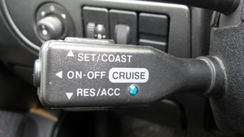 Top 10+ Reasons To Never Use Cruise Control &amp; 10 Scenarios Where It&rsquo;s Actually Helpful