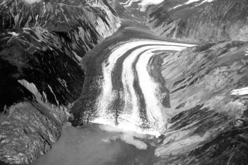 The biggest tsunami ever recorded was so huge, you can still see its impact from space