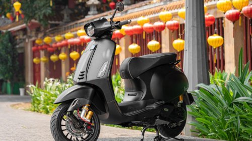Top 10+ Reasons You Should Get A Vespa &amp; 10 Best Models To Buy