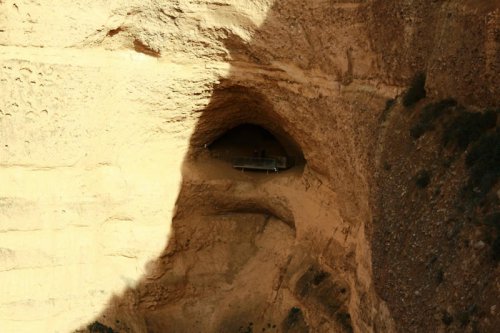 Caves on Other Planets? What Earth&rsquo;s Deepest Points Teach Us About Mars