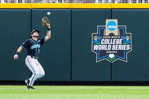 Coastal Carolina vs LSU baseball picks, predictions: Who wins College World Series game?