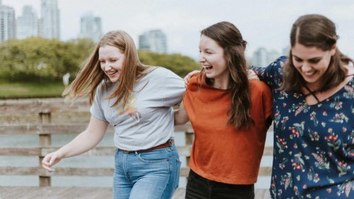 Top 10+ Ways To Maintain Friendships As A Parent &amp; 10 Ways To Make New Friends