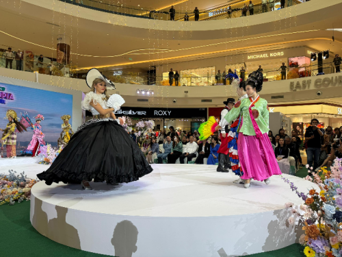 Watsons Malaysia Presents IOI City Mall 2025 Fashion Week