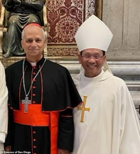 Bishop appointed by Pope Leo descends on California court to persuade ICE not to deport migrants