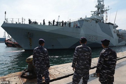 China accuses Britain of 'troublemaking' after warship sailed through Taiwan strait