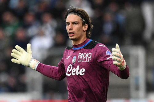 Man Utd in talks for Carnesecchi after Onana approach