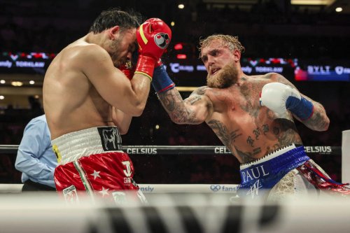 Jake Paul beats former middleweight champ Julio C&eacute;sar Ch&aacute;vez Jr. by unanimous decision