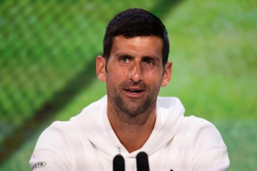 Novak Djokovic gatecrashes Wimbledon press conference