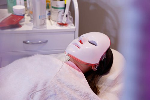 Why TikTok can&rsquo;t stop talking about red light therapy &ndash; and what you need to know