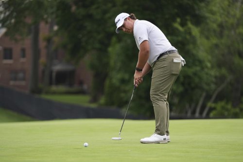 Aldrich Potgieter, PGA Tour's youngest player and biggest hitter, leads Rocket Classic by 2 strokes