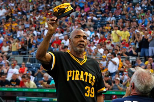 Dave Parker, hard-hitting Hall of Fame outfielder nicknamed 'the Cobra,' dies at 74