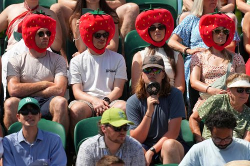 Wimbledon fans warned as heatwave soars to 33&deg;C