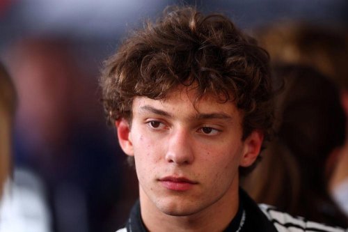 Antonelli suffers F1 British GP grid drop after Verstappen clash in Austria