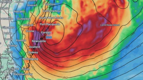 Milions in path of Aussie &lsquo;bomb cyclone&rsquo;