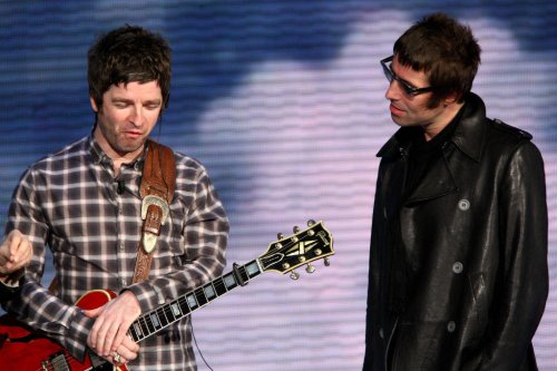 Oasis fans warned over scams as reunion tour kicks off