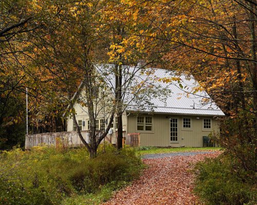 Before &amp; After: They Updated a 1980 Catskills Cabin&mdash;by Making It Look Like the 1880s